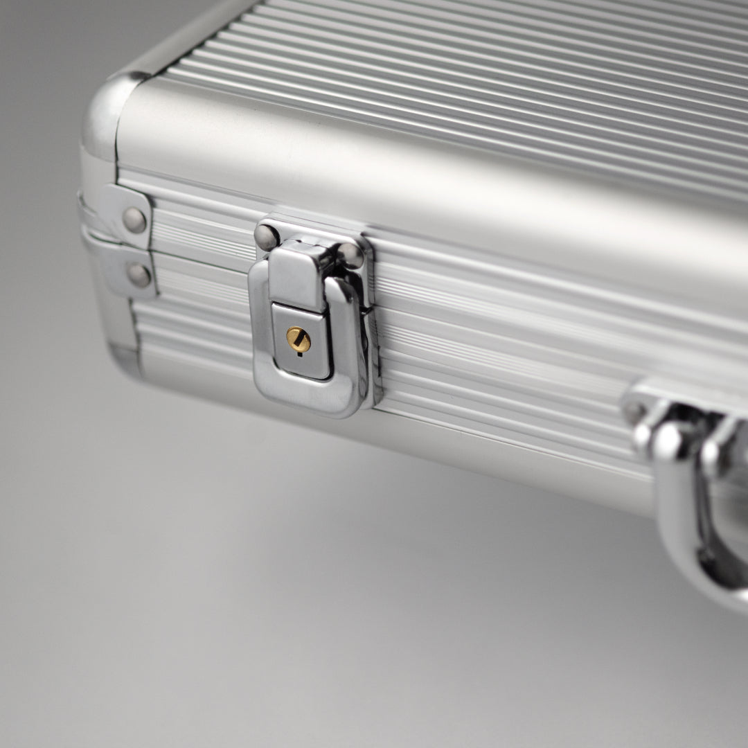 Silver Aluminum Poker Chip Case - 300 Chip Capacity MRCpoker